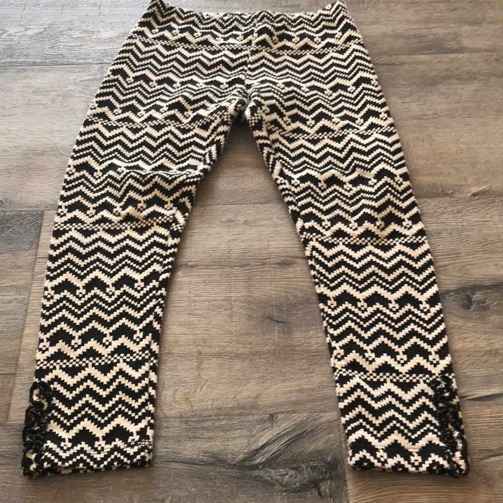 Self esteem Leggings Size 7/8 like new condition